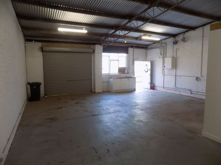 Click to view all images 3/3-5 Arnold Street Cheltenham VIC 3192 - Image 3