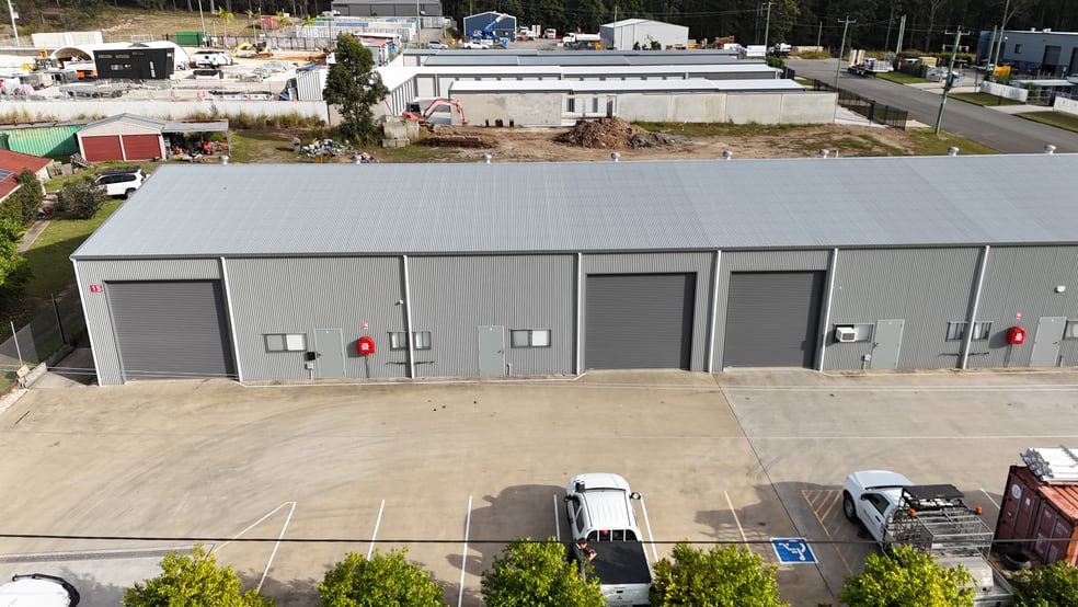 Click to view all images 2/15 Business Circuit Wauchope NSW 2446 - Image 2