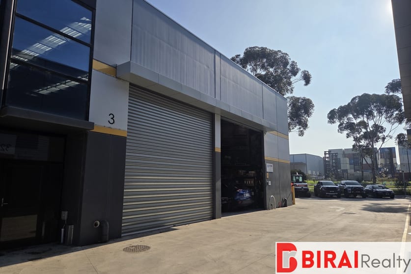Click to view all images 3 Moonah Circuit Brooklyn VIC 3012 - Image 2