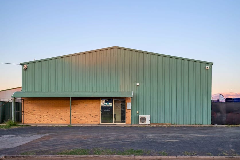 10 Glasson Street Emerald QLD 4720 - Image 1