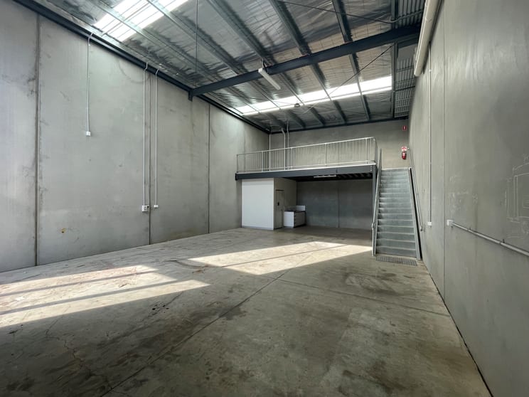 5/4 Network Drive Truganina VIC 3029 - Image 2