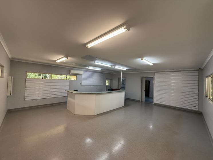 Click to view all images Atherton QLD 4883 - Image 2
