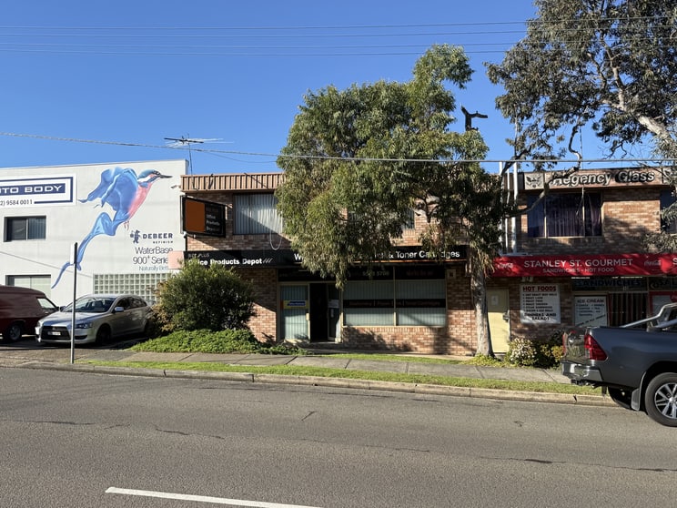 1/33 Stanley Street Peakhurst NSW 2210 - Image 1