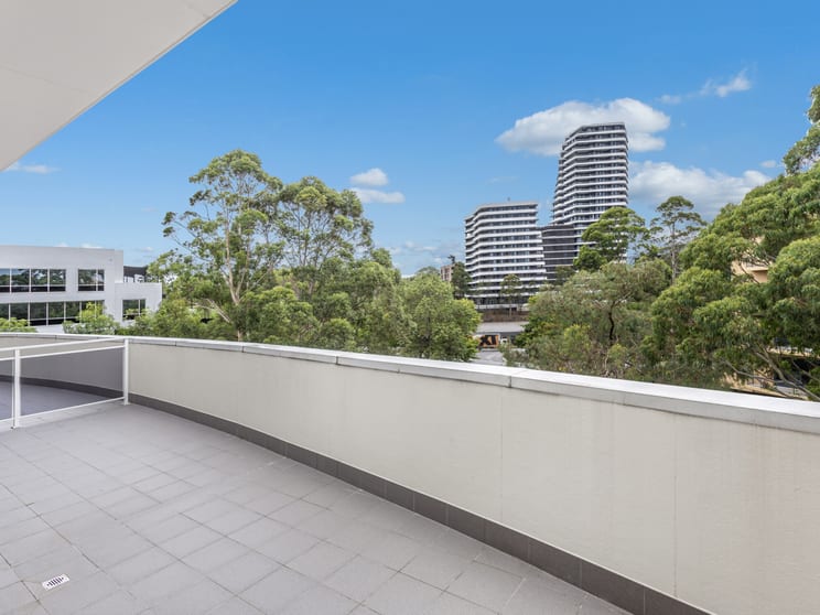 Click to view all images 302/25 Solent Circuit Baulkham Hills NSW 2153 - Image 1
