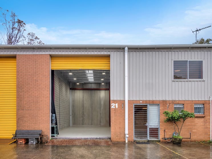 21/2 Burrows Road St Peters NSW 2044 - Image 2