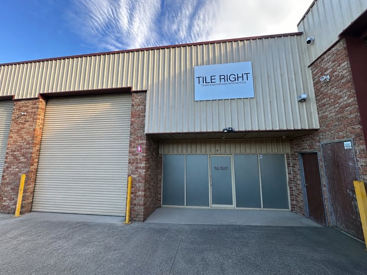 Click to view all images 4/150 Industrial Road Oak Flats NSW 2529 - Image 1