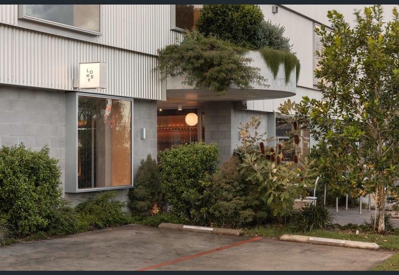 Click to view all images 56-60 Currumbin Creek Road Currumbin Waters QLD 4223 - Image 3