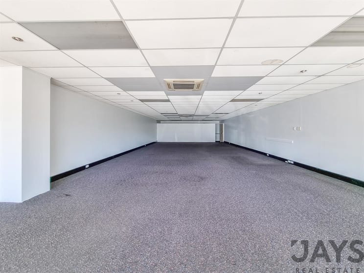 Click to view all images Shop 4/80-84 Camooweal Street Mount Isa QLD 4825 - Image 3