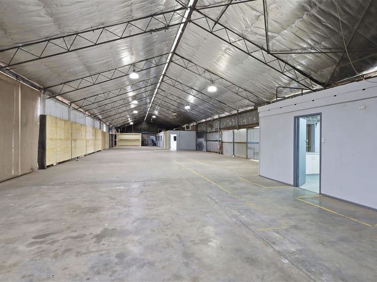 Click to view all images 13-15 Flower Street Mount Isa QLD 4825 - Image 1