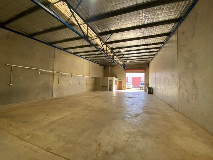 Click to view all images 17/46 Great Eastern Highway Somerville WA 6430 - Image 3