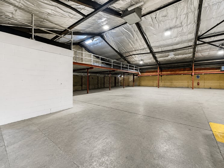 Click to view all images 2/9 Sefton Road Thornleigh NSW 2120 - Image 3