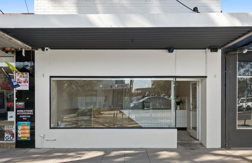 11 Harrington Square Altona VIC 3018 - Image 1