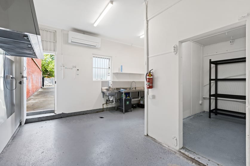 11 Harrington Square Altona VIC 3018 - Image 3