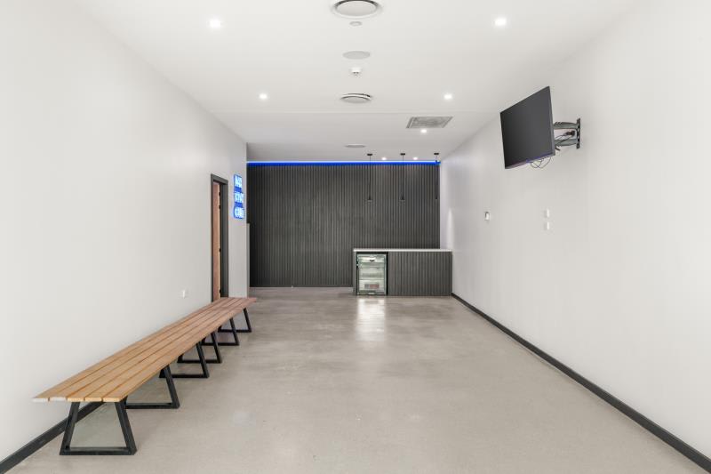 Click to view all images Shop 8A/210 Central Coast Highway Erina NSW 2250 - Image 3