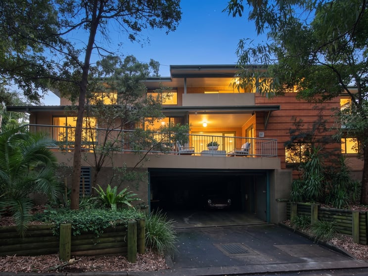 Click to view all images 5 Sera Street Lane Cove NSW 2066 - Image 2