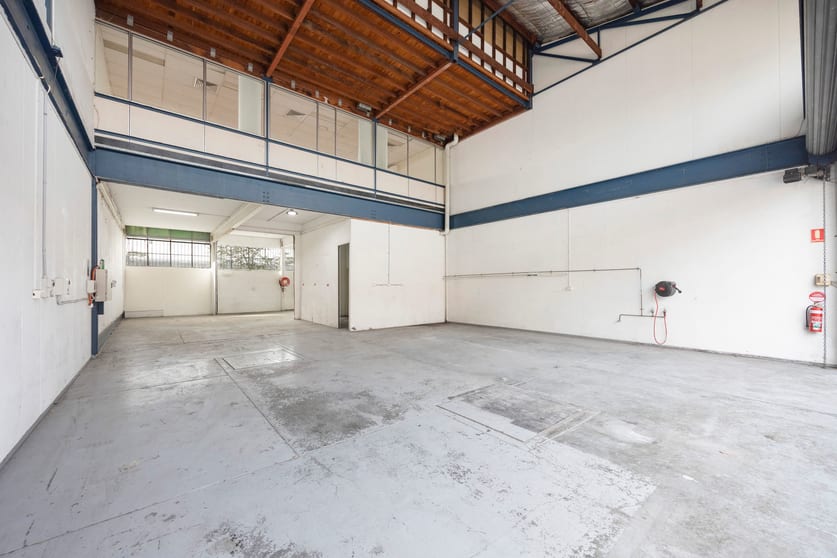 Click to view all images 6/8-10 Burrows Road St Peters NSW 2044 - Image 3
