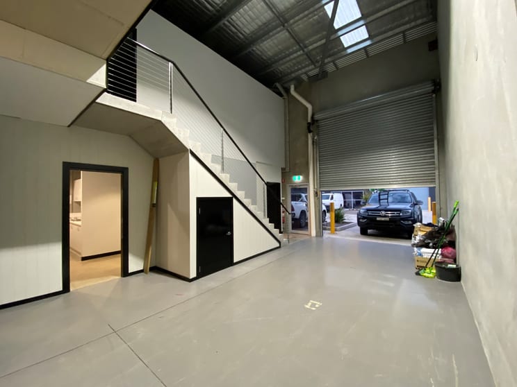 Click to view all images Unit 11/8-18 Wurrook Circuit Caringbah NSW 2229 - Image 1