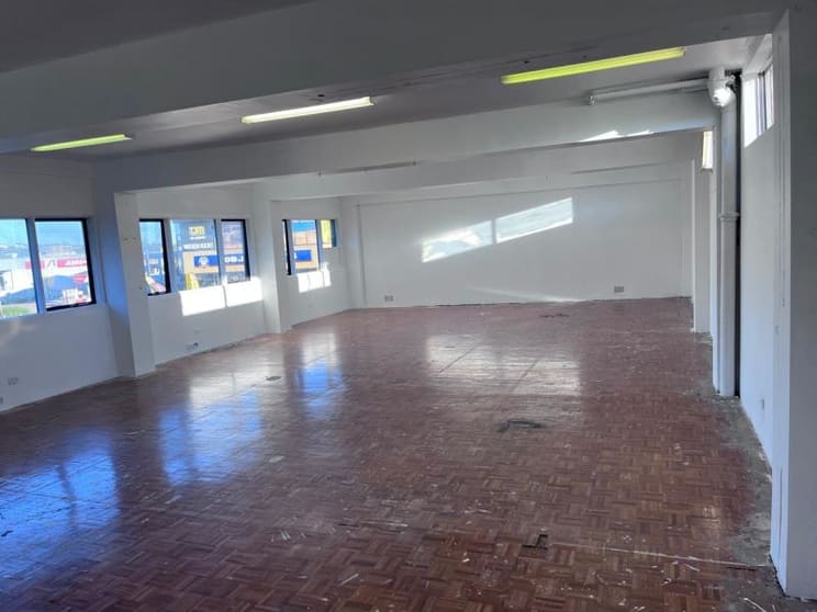 Click to view all images Brookvale NSW 2100 - Image 2