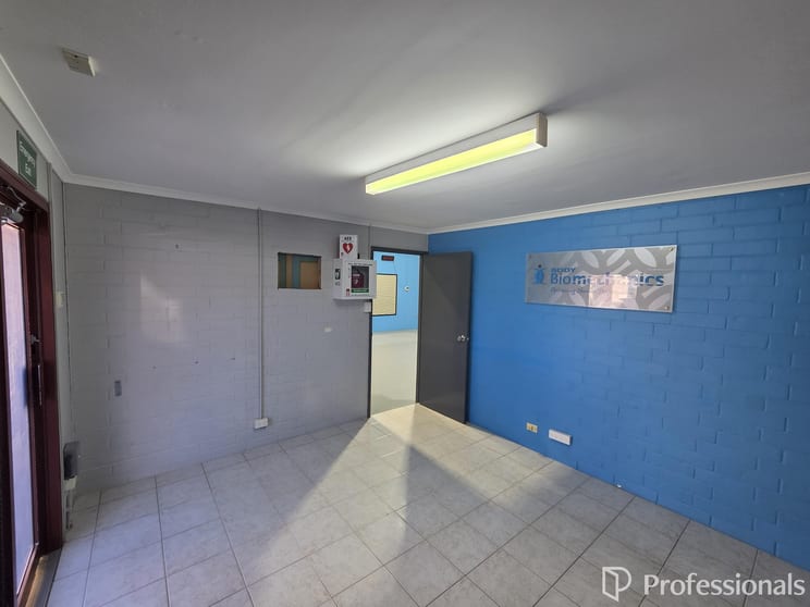 4/11 Enterprise Crescent Malaga WA 6090 - Image 3