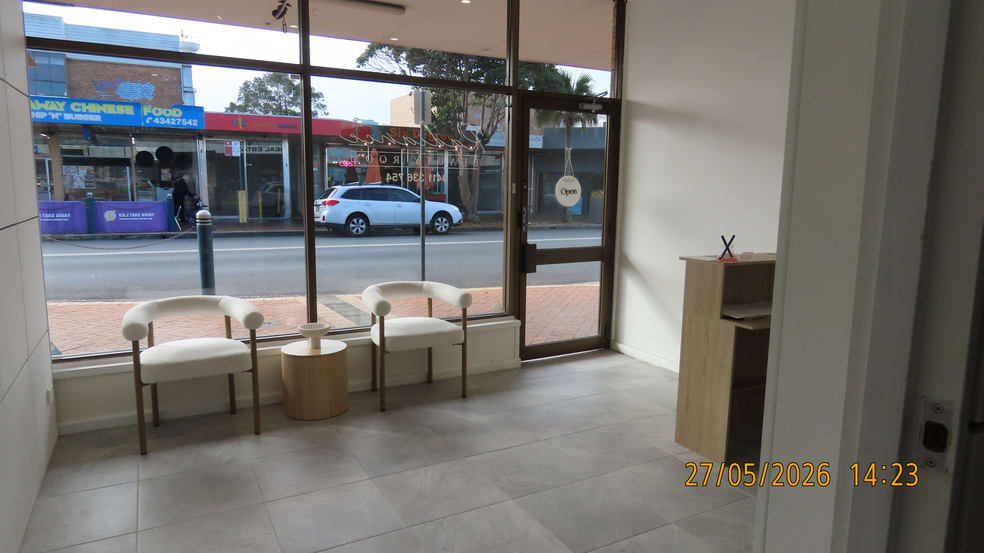 Click to view all images Shop 3/330 West Street Umina Beach NSW 2257 - Image 1