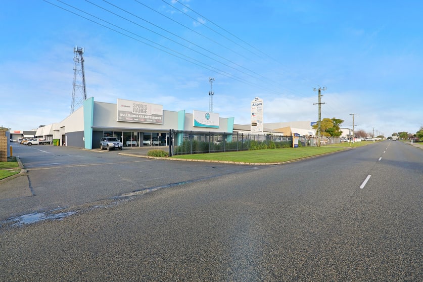Unit 11, 24 Baile Road Canning Vale WA 6155 - Image 1