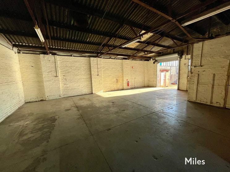Click to view all images 4/179 Bamfield Road Heidelberg West VIC 3081 - Image 2