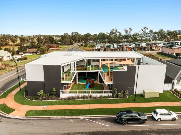 Click to view all images 15 Hynds Road Box Hill NSW 2765 - Image 1