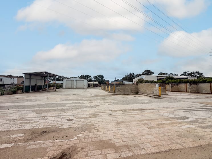 Click to view all images 22 Coombes Drive Penrith NSW 2750 - Image 1