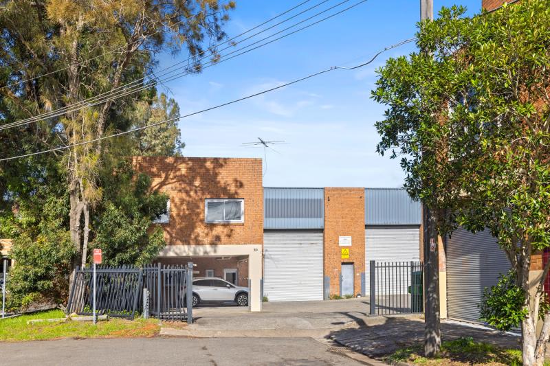 Click to view all images Unit 1/50 Chegwyn St Botany NSW 2019 - Image 1