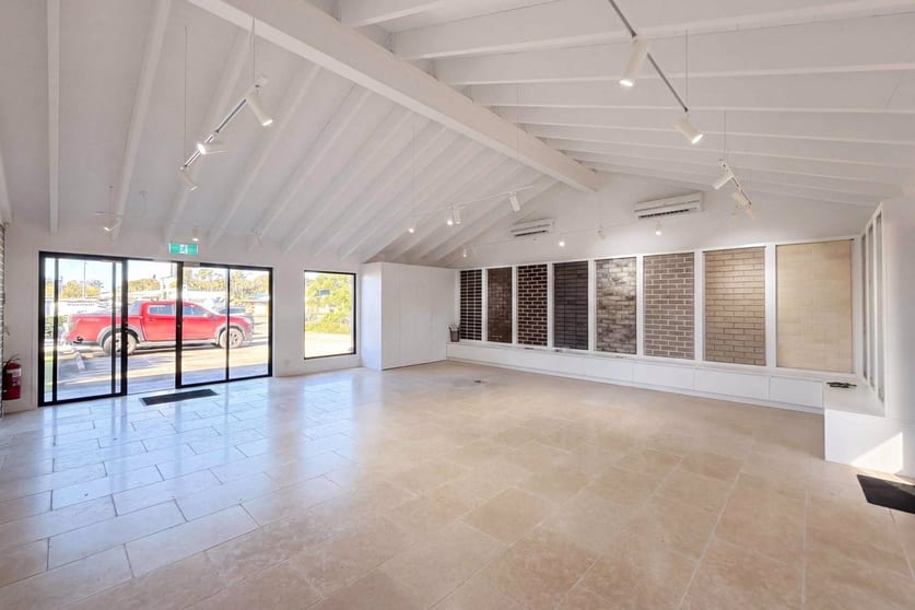 Click to view all images 200 Nicklin Way Warana QLD 4575 - Image 2