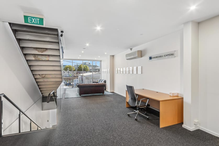 Click to view all images 135 Green Street Cremorne VIC 3121 - Image 3