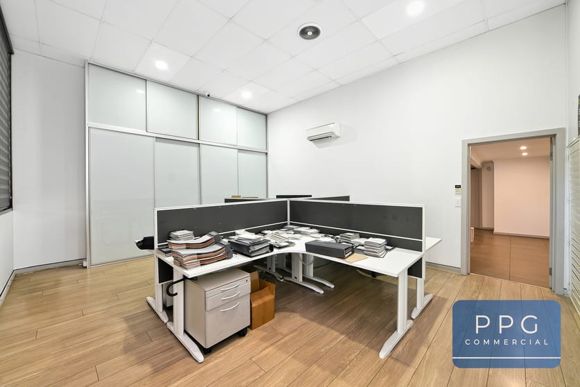 Click to view all images Part/356 King Georges Road Beverly Hills NSW 2209 - Image 2