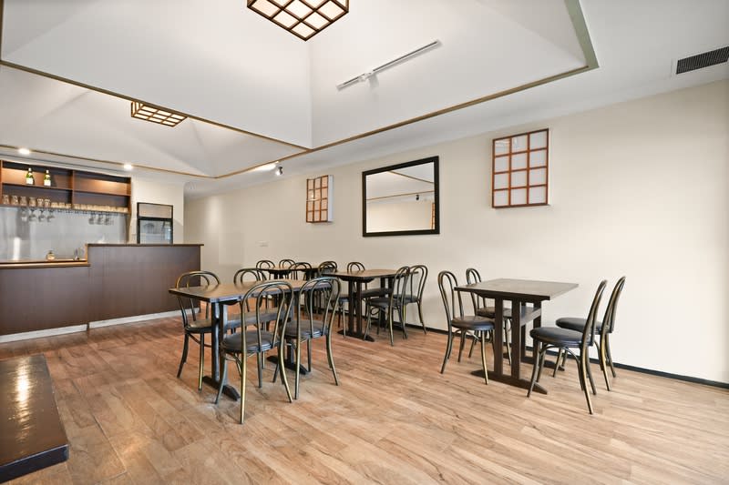Click to view all images 470 Glen Huntly Road Elsternwick VIC 3185 - Image 2