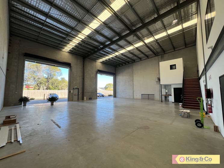 Click to view all images 2/1353 Lytton Road Hemmant QLD 4174 - Image 3