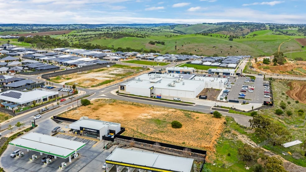 Click to view all images Corner Mullamar Way & Carlton Road Gawler East SA 5118 - Image 2