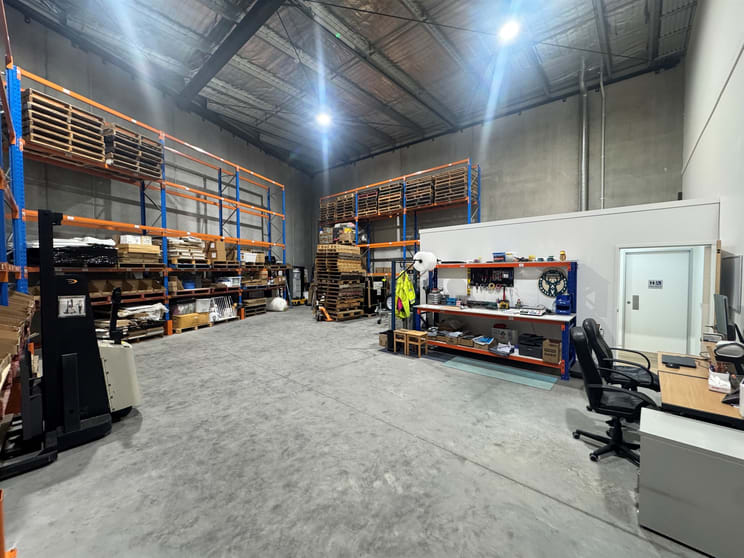 Click to view all images 7/6 Enterprise Drive Rowville VIC 3178 - Image 2