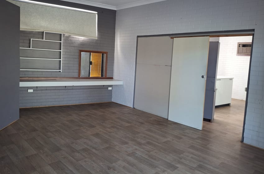 Click to view all images 4/7 Hayward Street Harvey WA 6220 - Image 3