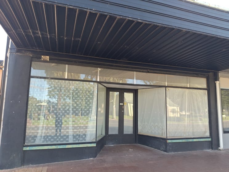 Click to view all images 1/7 Hayward Street Harvey WA 6220 - Image 1