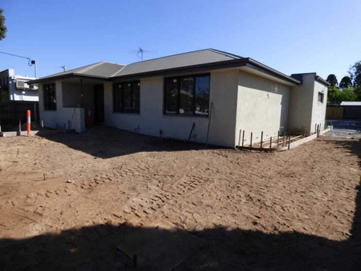 Click to view all images 305 Main Street Mornington VIC 3931 - Image 1