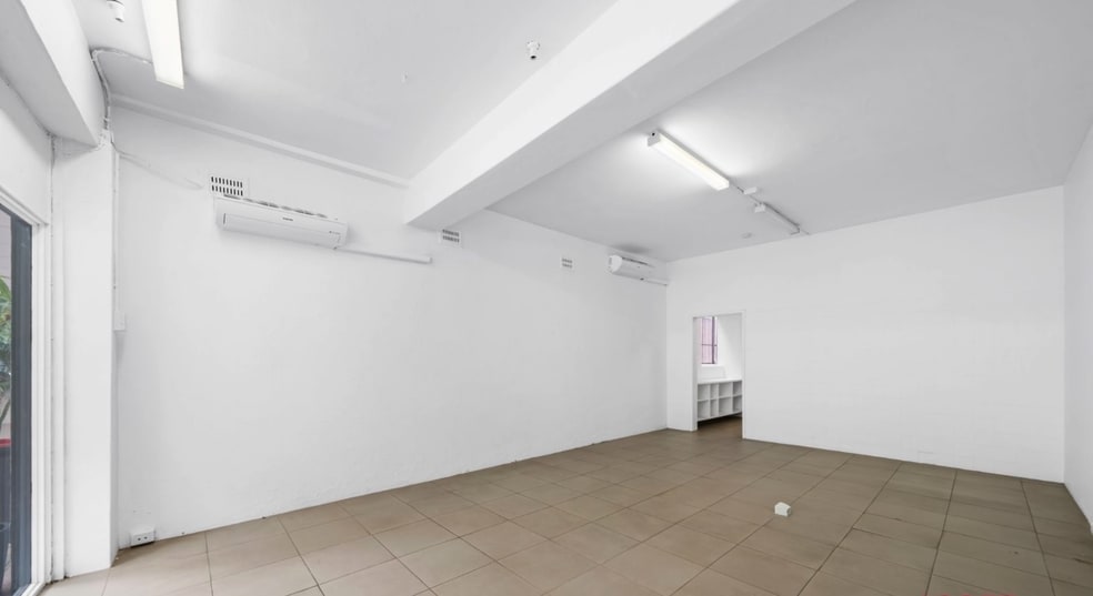 Click to view all images 1095 Barrenjoey Road Palm Beach NSW 2108 - Image 3