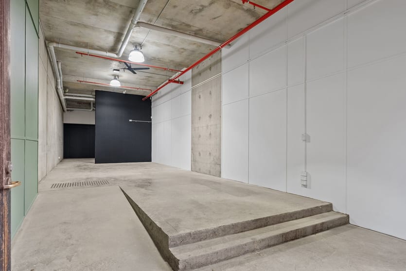 Click to view all images 2/7 Florence Street Brunswick VIC 3056 - Image 3