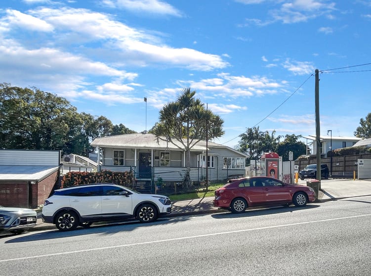 Click to view all images 5 Blackall Street Woombye QLD 4559 - Image 1