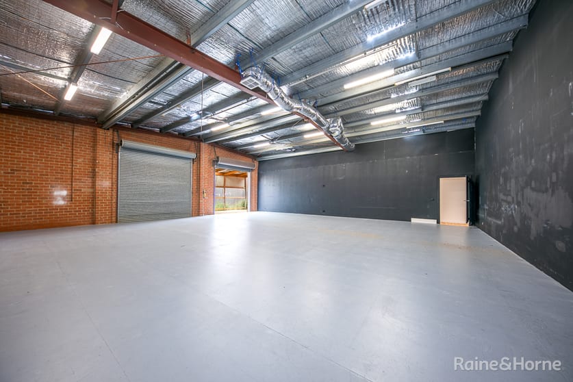 Click to view all images 9-11 Sussex Court Sunbury VIC 3429 - Image 2