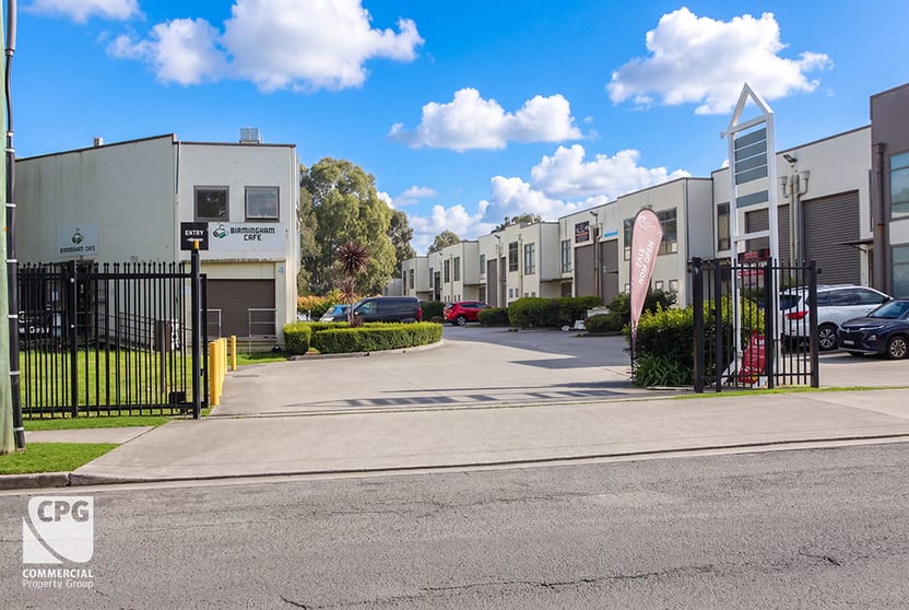 Click to view all images 10/4 Birmingham Avenue Villawood NSW 2163 - Image 1