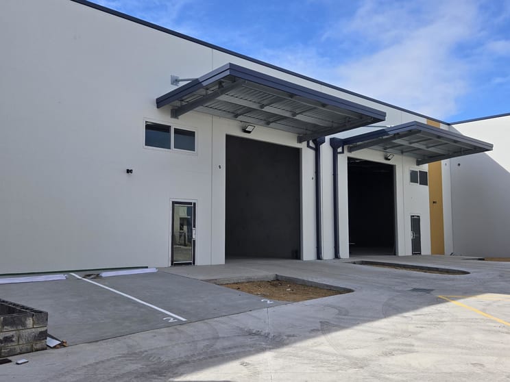 Click to view all images 23 Erceg Road Yangebup WA 6164 - Image 2