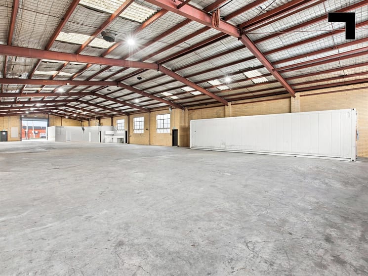 Click to view all images 35 Plateau Road Reservoir VIC 3073 - Image 2