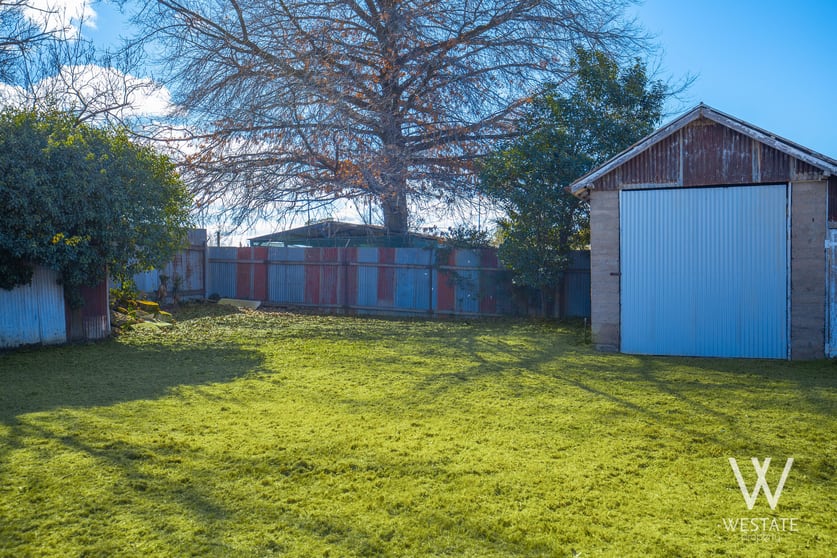 Click to view all images Bathurst NSW 2795 - Image 2