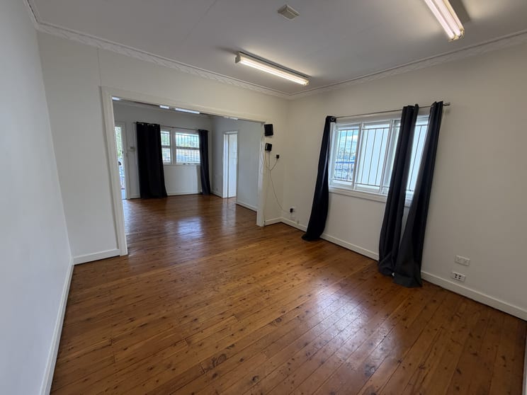 Click to view all images 14 Rosedale Street Coopers Plains QLD 4108 - Image 3