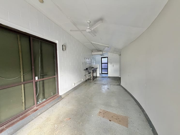 Click to view all images 3B/76 Shute Harbour Road Cannonvale QLD 4802 - Image 3