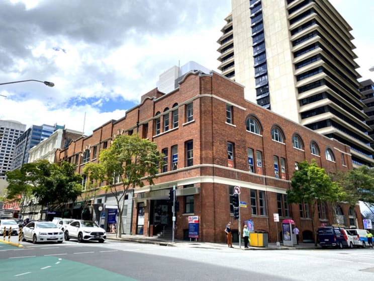 Click to view all images 2/97 Edward Street Brisbane City QLD 4000 - Image 2